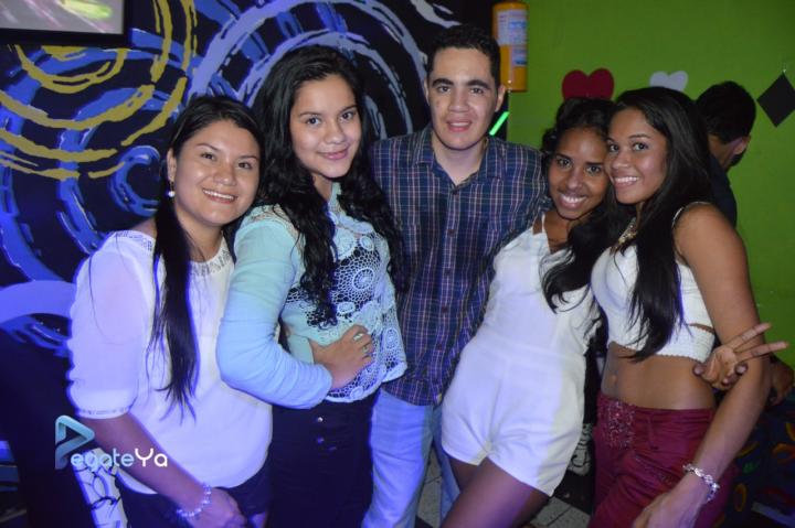 Foto 10 de El manicomio sabado 7 de marzo de 2015 en Discoteca El Manicomio Bucaramanga, Bucaramanga