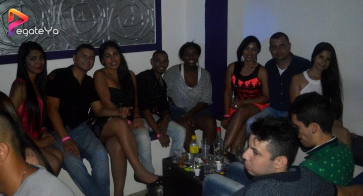 Foto 37 de Ahma Bar - Amor y Amistad 2015 en Ahma Cali, Cali