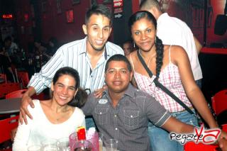Foto 30 de Abril 13 del 2012 en Am / PM Bar - Cali, Cali