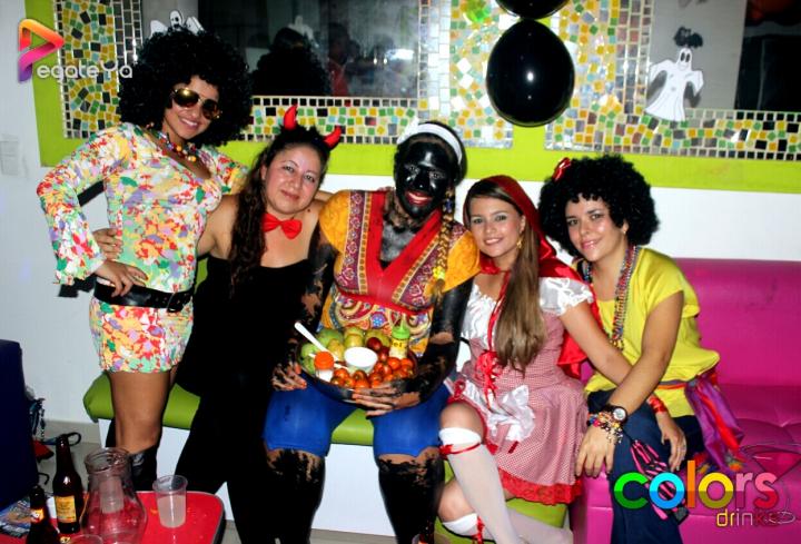 Foto 3 de Colors - Halloween 2015 en Colors Drinks