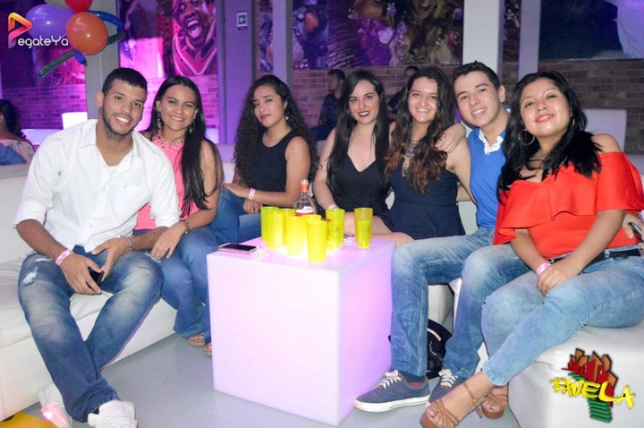 Foto 18 de Favela - 4to Fds Sept. 2017 en Favela Club Menga, Cali