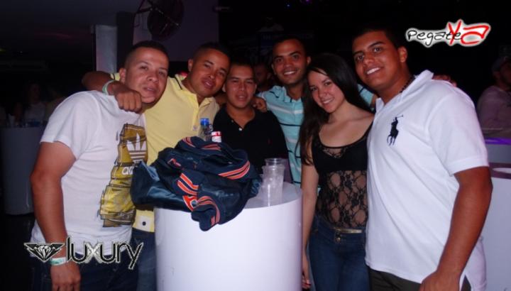Foto 46 de Luxury - Nov 15 y 22 del 2014 en Discoteca Luxury Medellin, Medellín