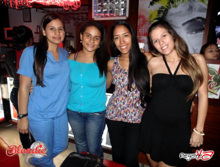 Foto 41 de Blondie - Amor y Amistad en Blondie Bar Cali, Cali