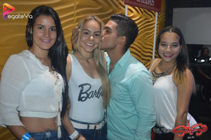 Foto 61 de Salsa Night Club - AMOR & AMISTAD 2016 en Salsa Night Club, Cali