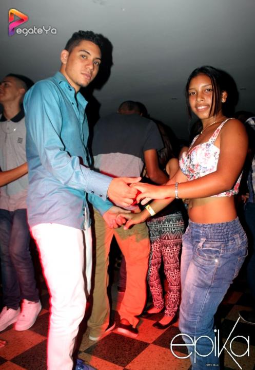 Foto 28 de Epika - Amor y Amistad 2015 en Epika Night Club, Cali