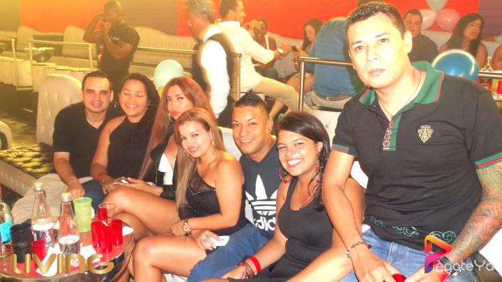 Foto 58 de Living - 2do FDS Abril 2015 en Living Night Club, Cali