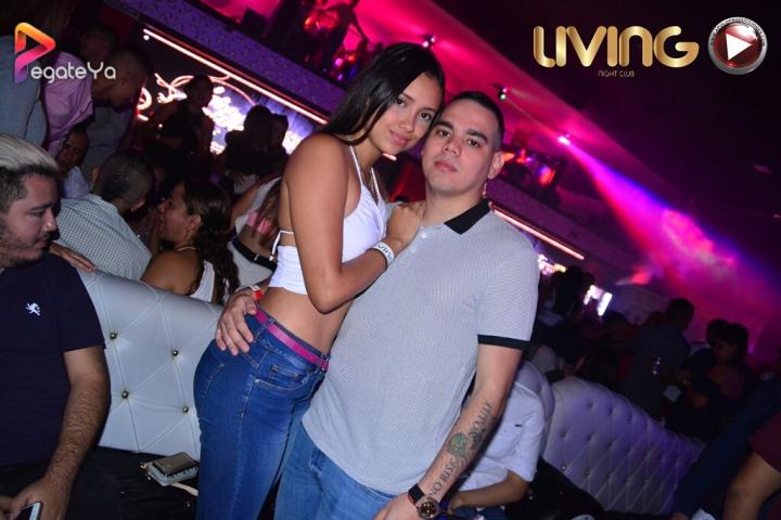 Foto 2 de Living - 1er Fds Marzo 2017 en Living Night Club, Cali