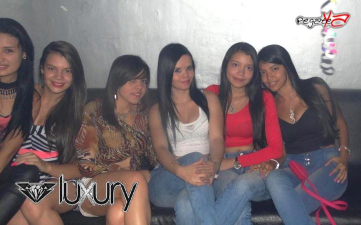 Foto 25 de Luxury - 1er FDS de Oct en Discoteca Luxury Medellin, Medellín