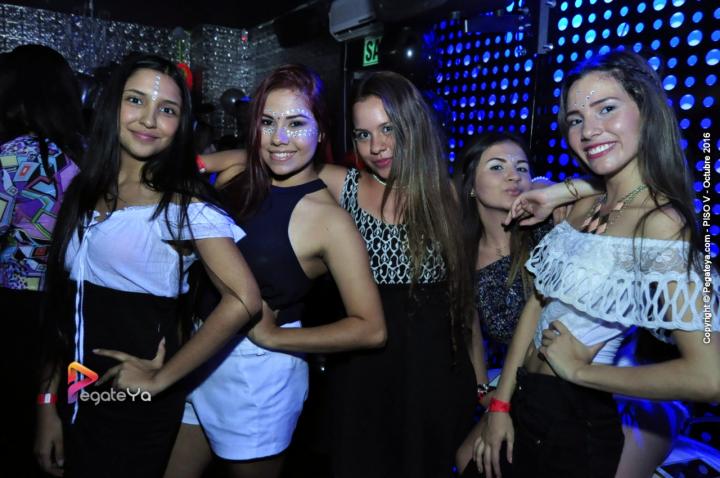 Foto 16 de PISO V - 29 Octubre 2016 en Bar Piso V Bucaramanga, Bucaramanga