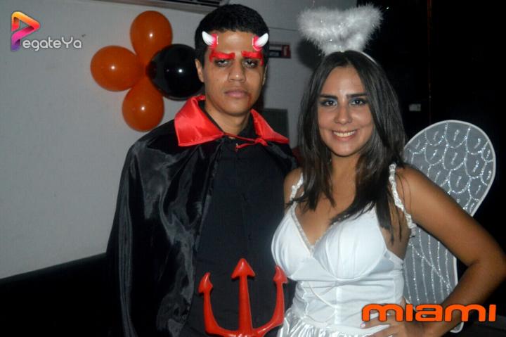 Foto 56 de Miami - Halloween 2015 en Miami Bar Cali, Cali