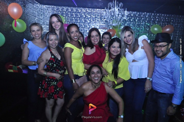 Foto 7 de PISO V - sábado 2 de sep 2017 en Bar Piso V Bucaramanga, Bucaramanga