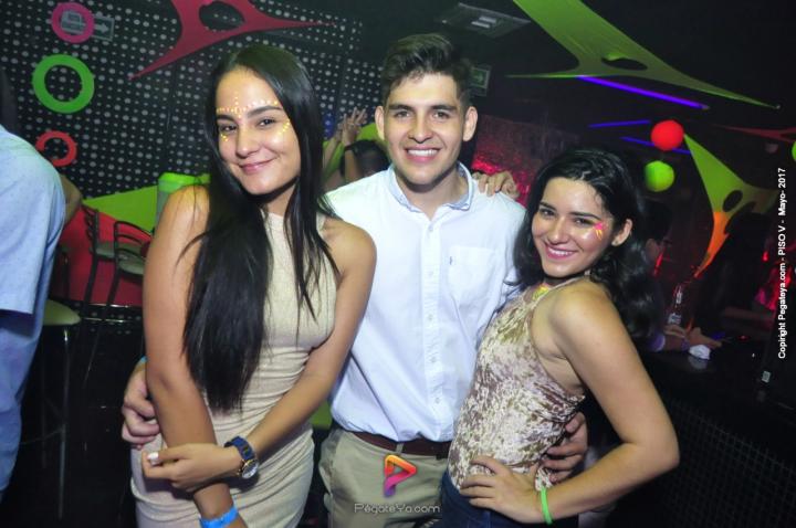 Foto 15 de PISO V - 27 de mayo de 2017 en Bar Piso V Bucaramanga, Bucaramanga