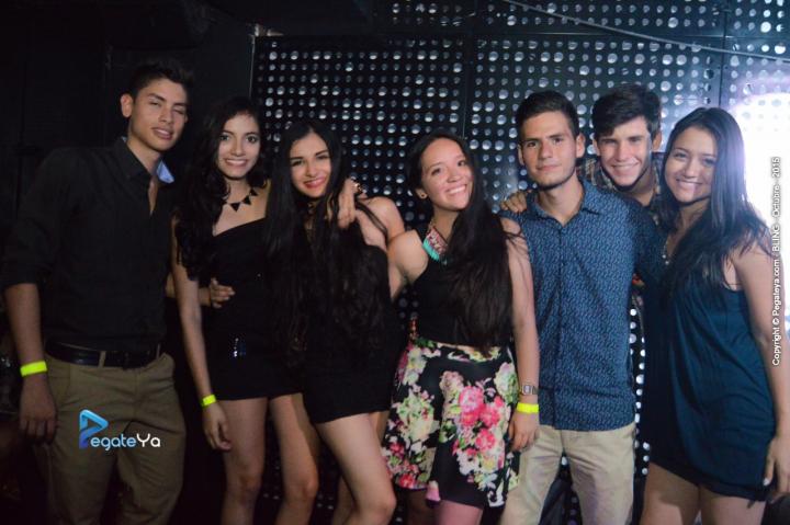 Foto 27 de Bar Bling - viernes 16 oct 2015 en Bar Bling Bucaramanga, Bucaramanga