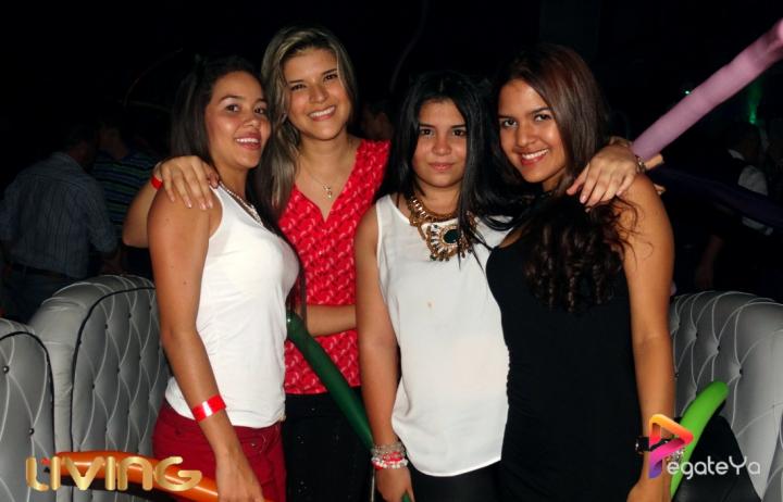 Foto 12 de Living - Abril 25 del 2015 en Living Night Club, Cali