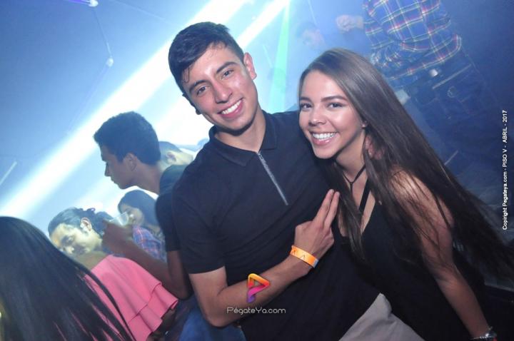 Foto 45 de PISO V - Sabado 8 de abril de 2017 en Bar Piso V Bucaramanga, Bucaramanga