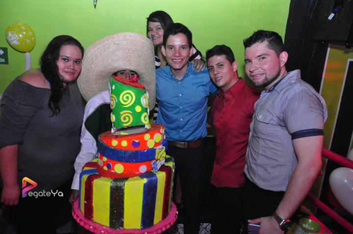 Foto 23 de El Manicomio sábado 09 de mayo 2015 en Discoteca El Manicomio Bucaramanga, Bucaramanga