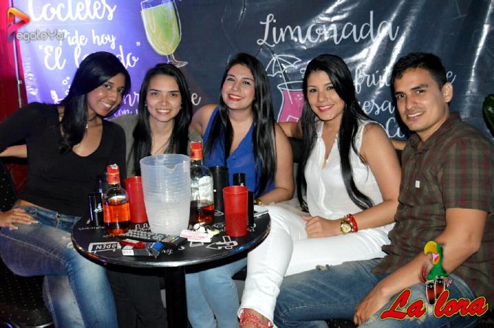 Foto 9 de La Lora - 2do Fds Mayo 2017 en La Lora Bar, Cali