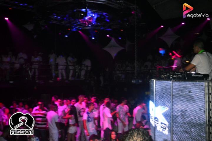 Foto 64 de 5ta Edicion Fiesta Blanca - Mission Club en Pegateya Cali, Cali