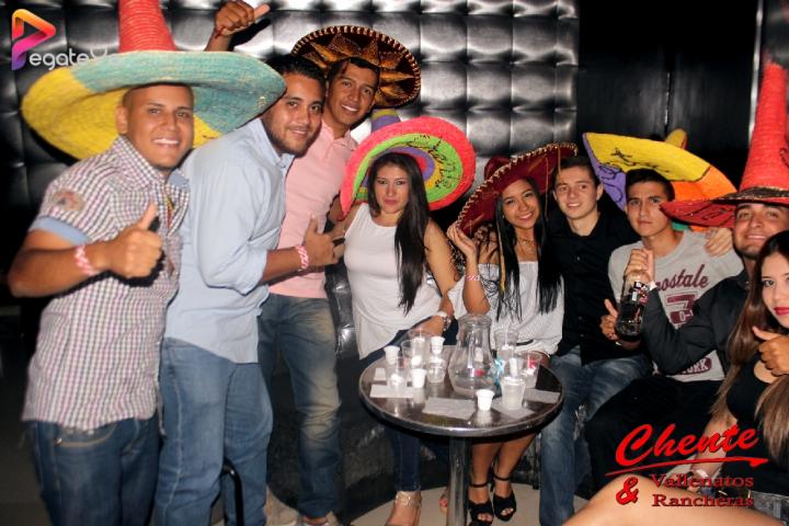 Foto 22 de Chente - Amor & Amistad 2016 en CHENTE Vallenatos y Rancheras, Cali
