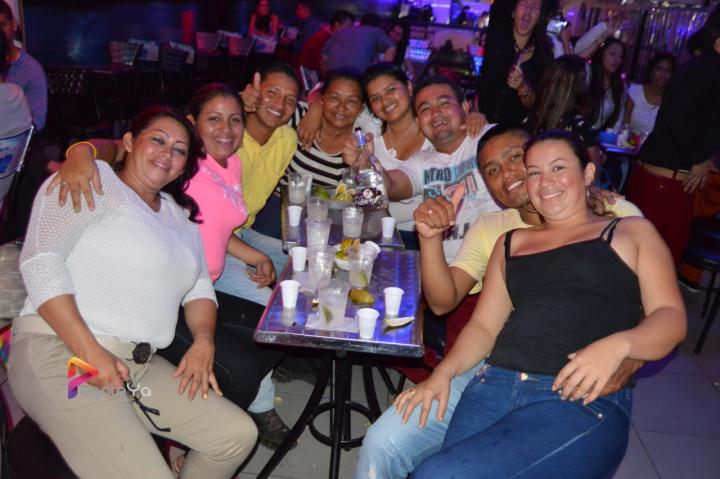 Foto 54 de Discoteca New york 21 de marzo 2015 en Discoteca New York Bucaramanga, Bucaramanga
