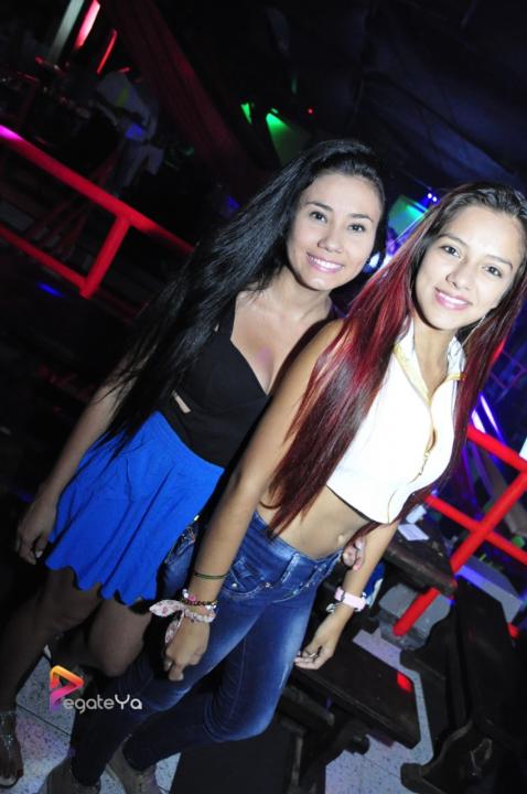 Foto 2 de El Manicomio sábado 25 de abril 2015 en Discoteca El Manicomio Bucaramanga, Bucaramanga