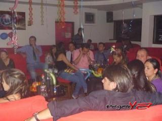 Foto 9 de Febrero 18 y 25 del 2012 en Zalez Bar Karaoke Cali, Cali