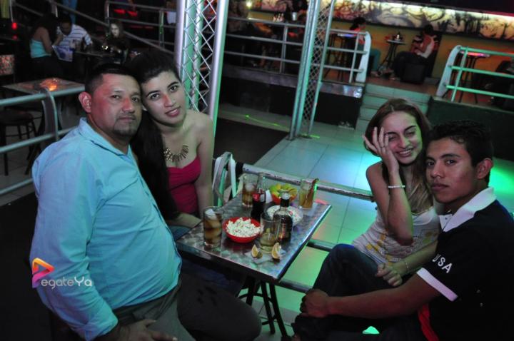 Foto 35 de New York sábado 18 de abril 2015 en Discoteca New York Bucaramanga, Bucaramanga