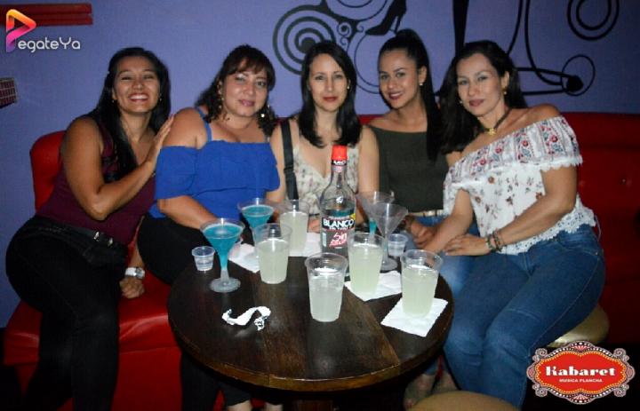 Foto 3 de Kabaret Bar - 5to Fds Abril2017 en Kabaret - Granada, Cali