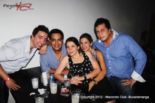 Foto 4 de Sabado 18 de Agosto de 2012 en Discoteca Macondo Club Bucaramanga, Bucaramanga