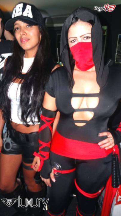 Foto 6 de Luxury - Halloween 2014 en Discoteca Luxury Medellin, Medellín