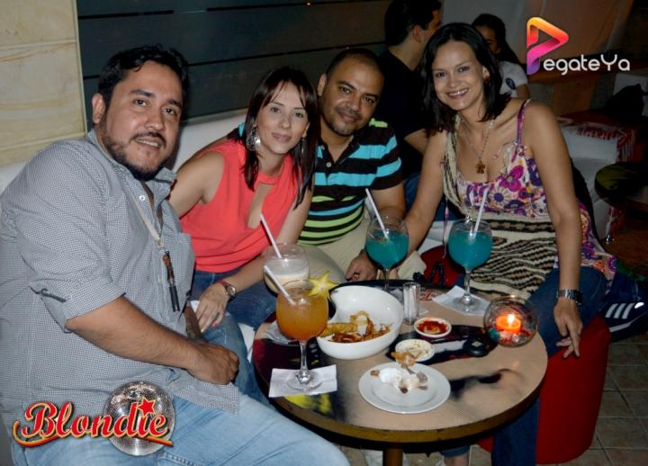 Foto 28 de Blondie - 4to FDS Agosto 2015 en Blondie Bar Cali, Cali