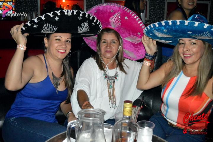 Foto 8 de Chente - 5to Fds Abril 2017 en CHENTE Vallenatos y Rancheras, Cali
