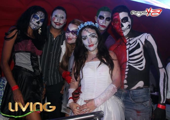 Foto 23 de Living Night Club - Halloween 2014 en Living Night Club, Cali