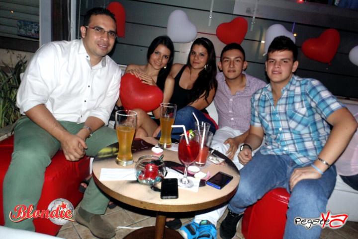Foto 43 de Blondie - Amor y Amistad en Blondie Bar Cali, Cali