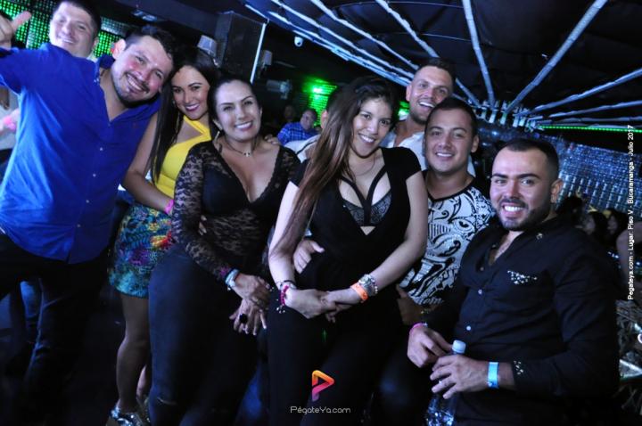 Foto 30 de PISO V - Sábado 5 de julio de 2017 en Bar Piso V Bucaramanga, Bucaramanga
