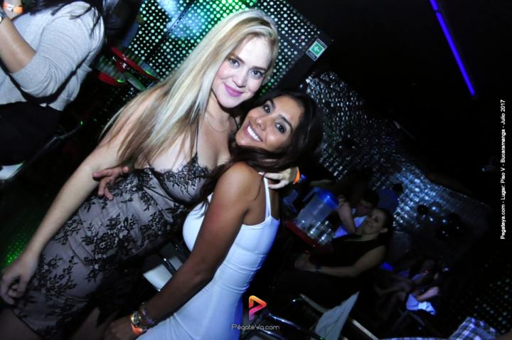 Foto 11 de PISO V - Sabado 22 de julio de 2017 en Bar Piso V Bucaramanga, Bucaramanga