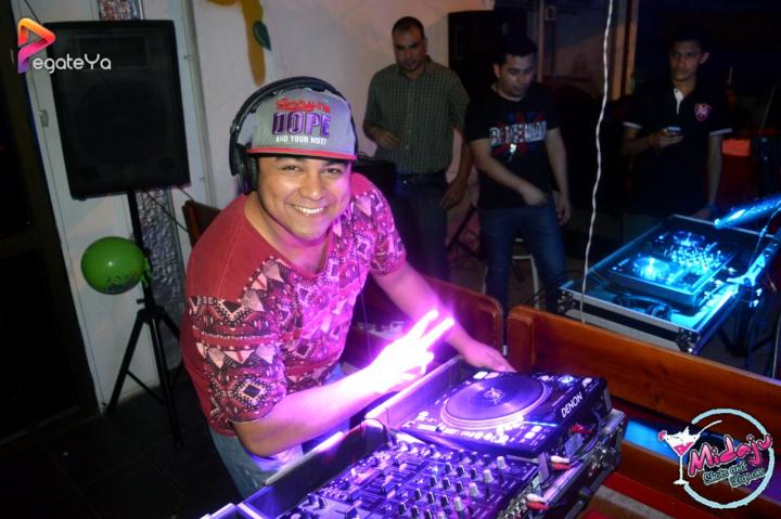 Foto 12 de Midaju - 1er FDS Oct 2015 en Midaju Bar