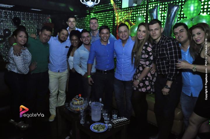 Foto 81 de PISO V - 29 Octubre 2016 en Bar Piso V Bucaramanga, Bucaramanga