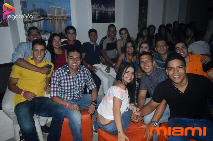 Foto 34 de Miami Bar - Amor & Amistad 2016 en Miami Bar Cali, Cali