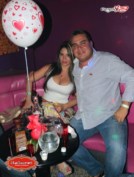 Foto 33 de Kabaret Bar - Amor y Amistad en Kabaret - Granada, Cali