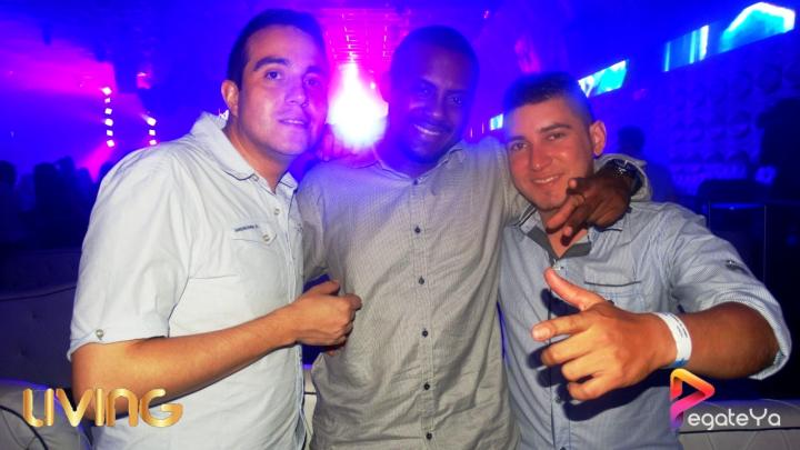 Foto 58 de Living - 4to FDS Marzo 2015 en Living Night Club, Cali