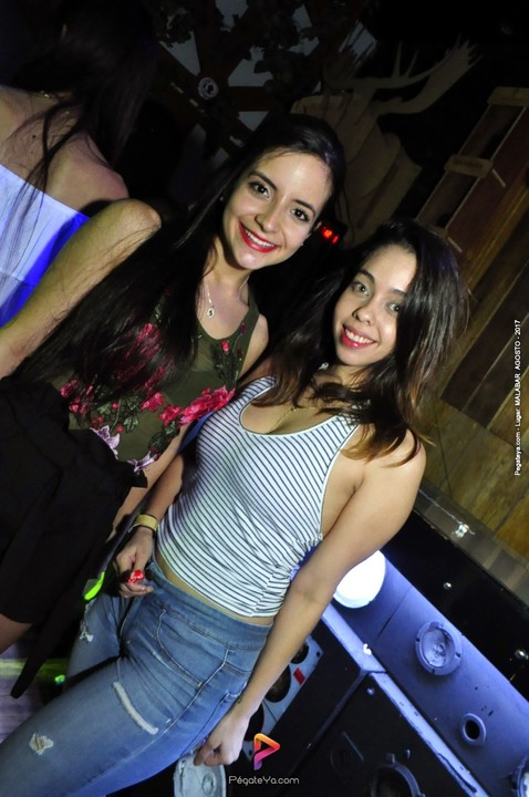 Foto 28 de Malabar - Viernes 25 de agosto de 2017 en Discoteca Malabar Bucaramanga, Bucaramanga