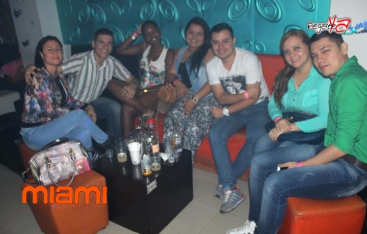 Foto 49 de Miami Bar - Halloween 2014 en Miami Bar Cali, Cali