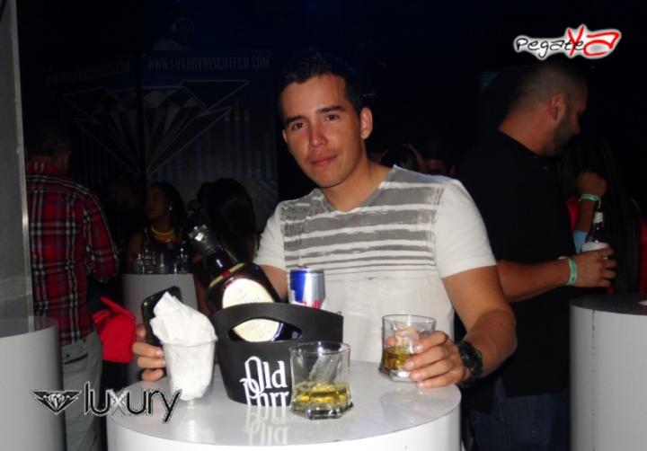 Foto 48 de Luxury - Nov 15 y 22 del 2014 en Discoteca Luxury Medellin, Medellín