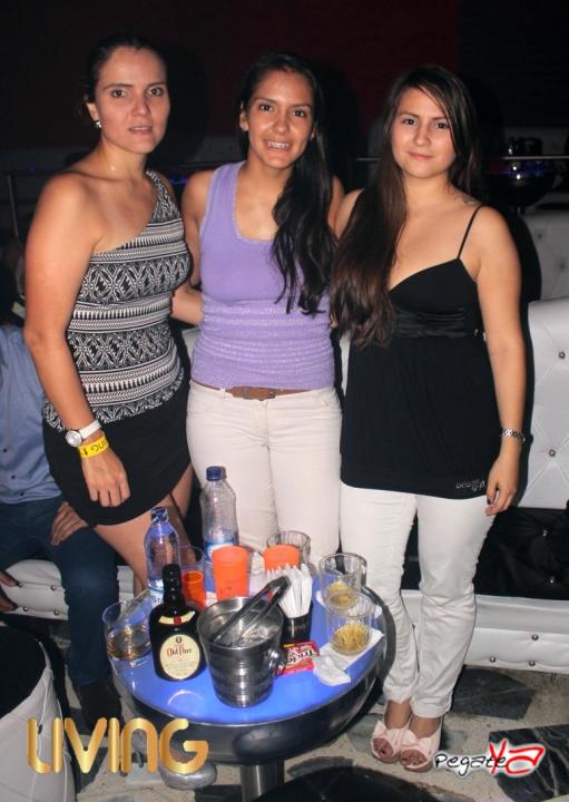 Foto 25 de Living - 3er FDS Octubre en Living Night Club, Cali