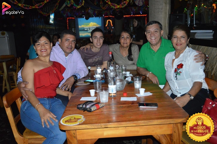 Foto 38 de Mi Dios se lo Pague - 3er Fds Agosto en Fonda Mi Dios Se Lo Pague, Cali