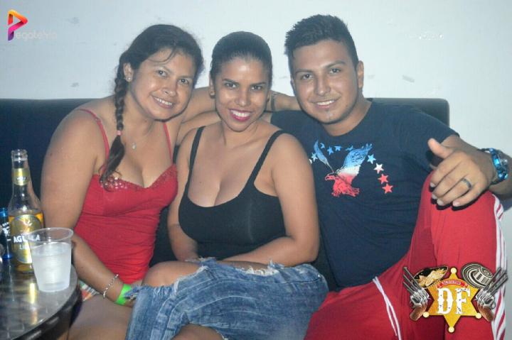 Foto 7 de El Df - 3er Fds ABRIL 2017 en El DF Club Discoteca