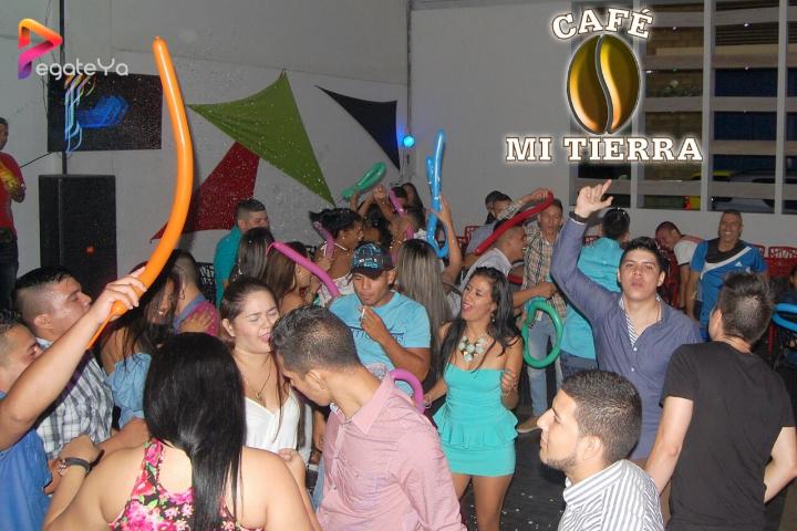Foto 27 de Cafe Mi Tierra- 1er Fds Abril 2016 en Cafe Mi Tierra, Cali