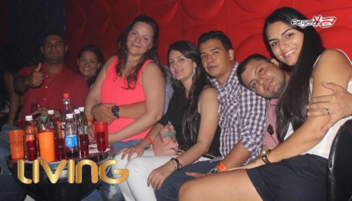Foto 67 de Living - 4to FDS Nov 2014 en Living Night Club, Cali