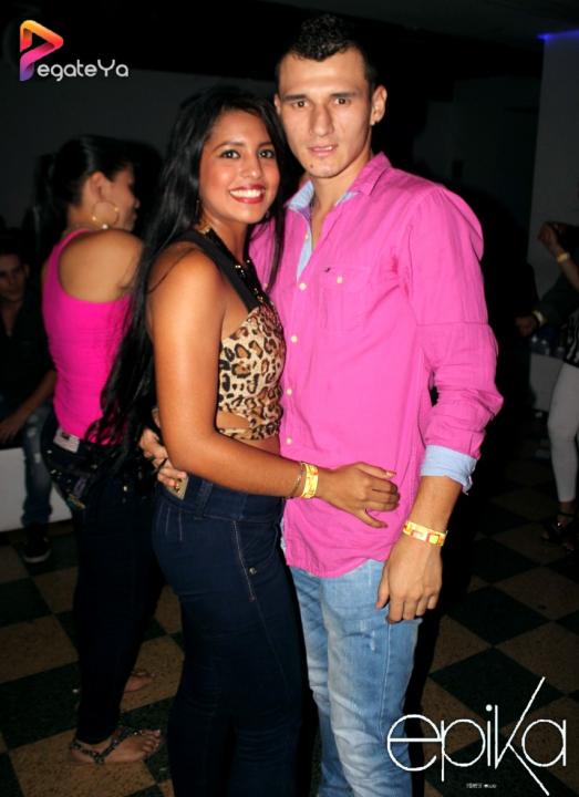 Foto 30 de Epika - Amor y Amistad 2015 en Epika Night Club, Cali